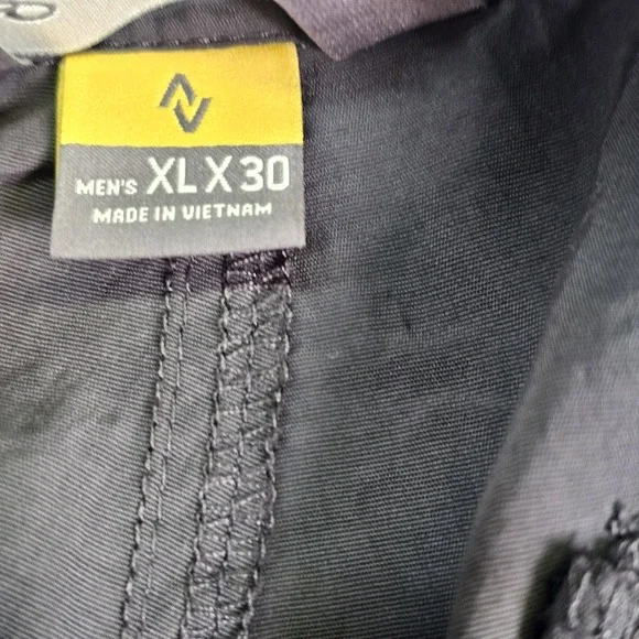 Eddie Bauer Pants Mens XL 30 Gray Convertible Cargo Hiking Zip Off Nylon Belted - Picture 11 of 14